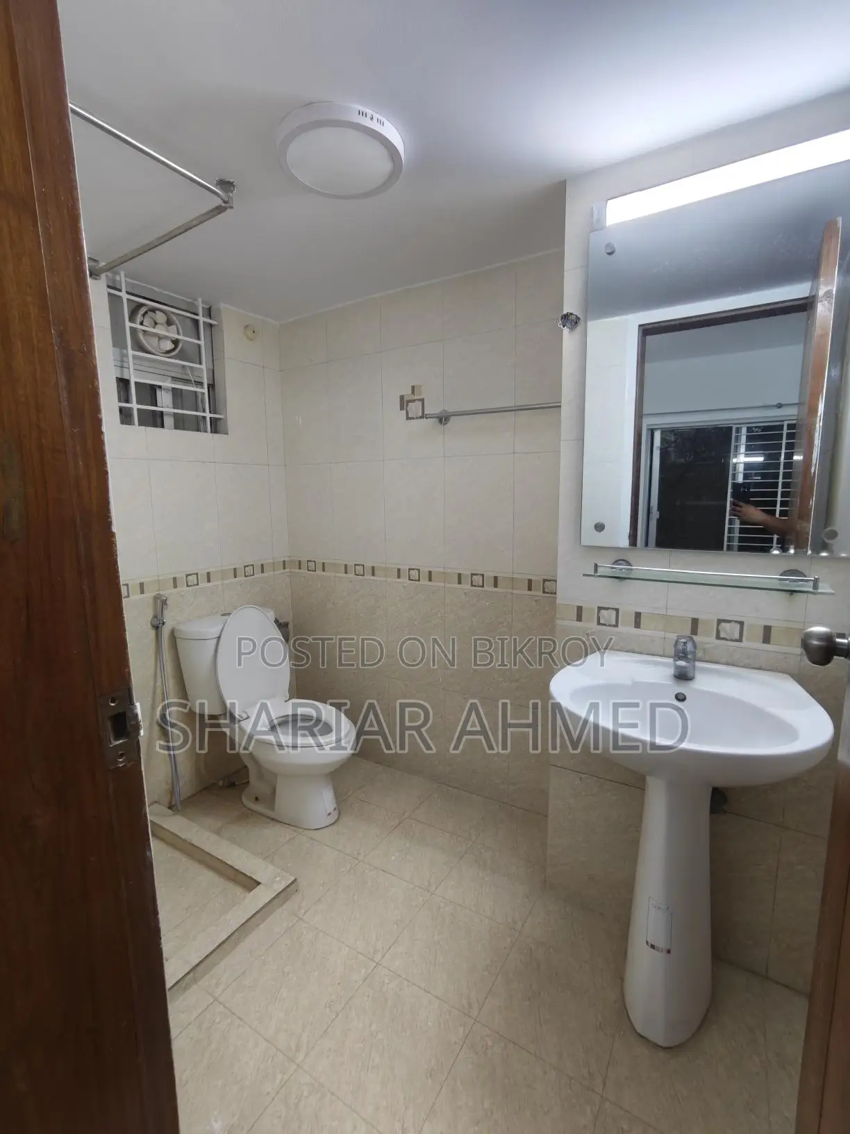Good Quality 2800 Sqft Un-Furnished Apartment For Rent In Gulshan in Gulshan
