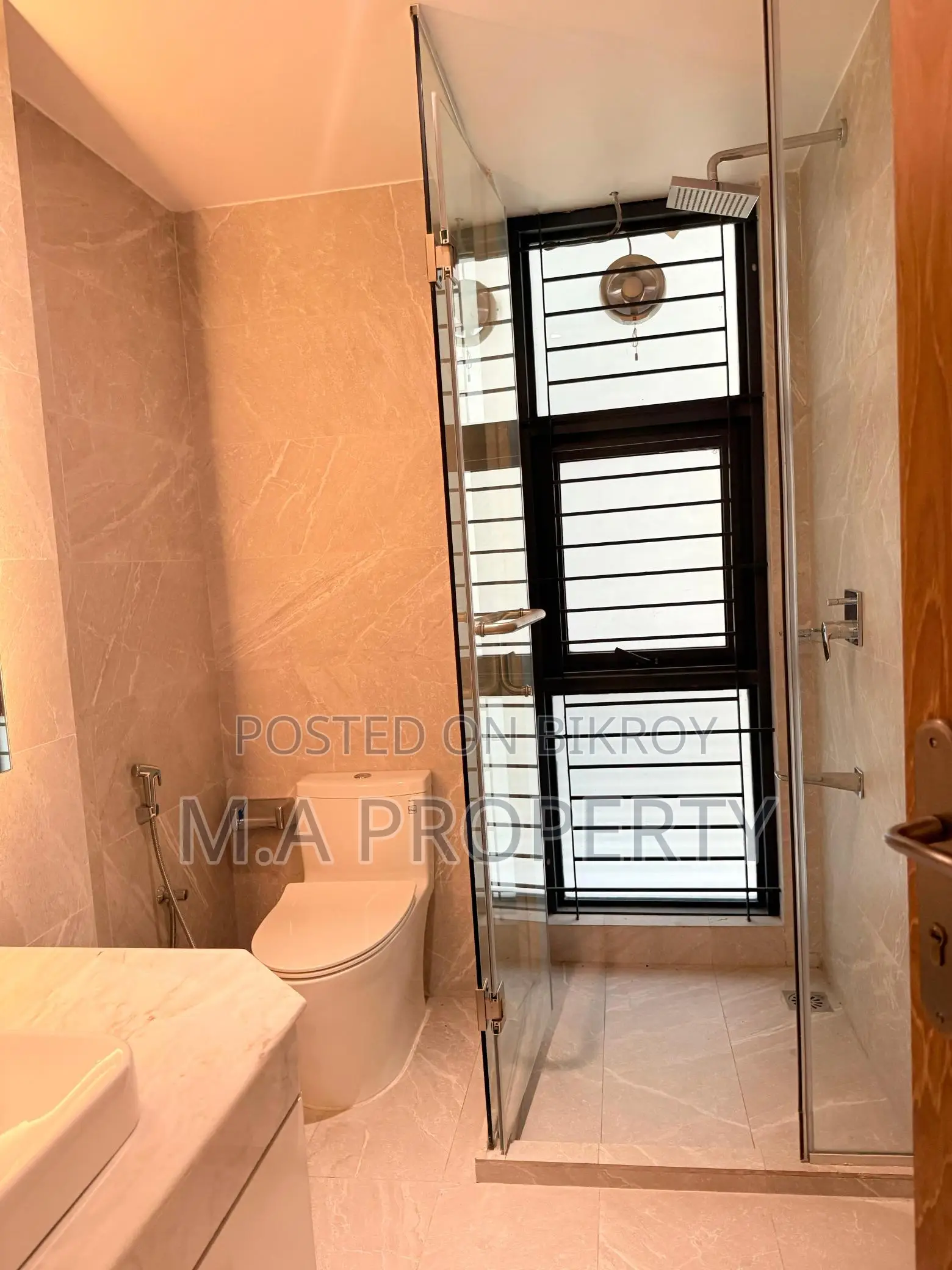 Semi-furnished apartment for rent in Gulshan in Gulshan