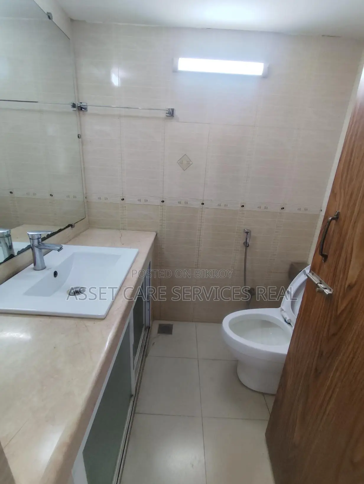 3500-Sqft Office Space Rent In Baridhara Diplomatic Zone in Baridhara