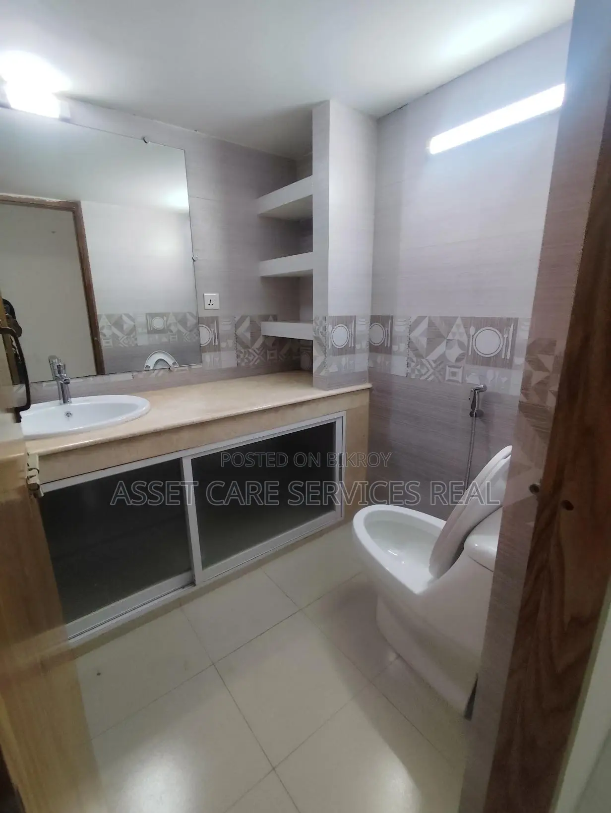 3500-Sqft Office Space Rent In Baridhara Diplomatic Zone in Baridhara