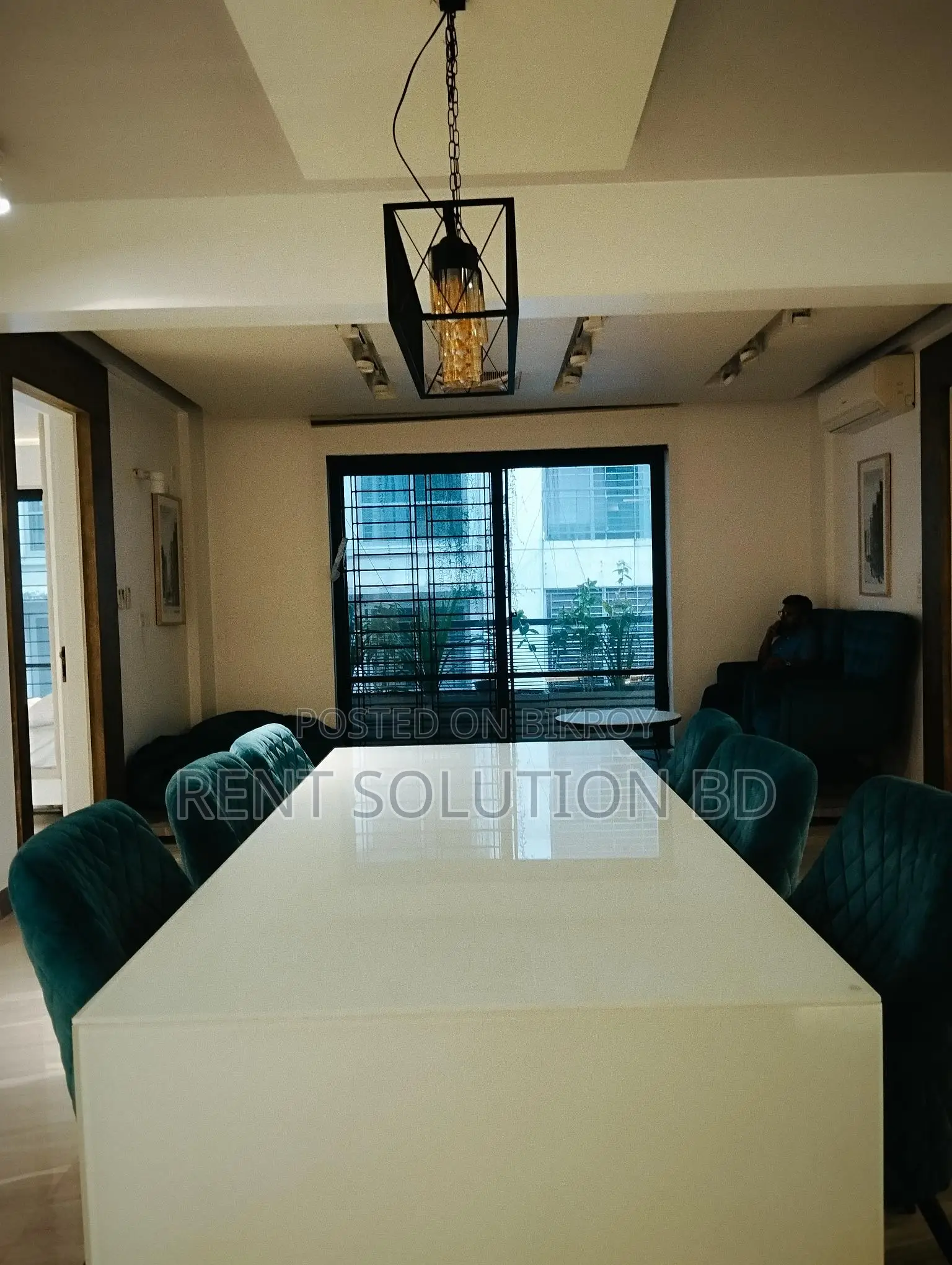 Furnished 4 Bedrooms Luxury Apartment in Gulshan