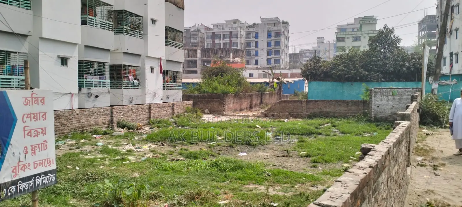1300 sq ft flat adjacent to 150 ft road, near Bashundhara Riverview Project in Basundhara