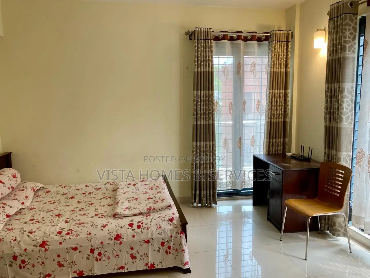 Beautiful Lakeside 3 Bed Furnished Apartment for Rent in Prime Gulshan-1 in Gulshan