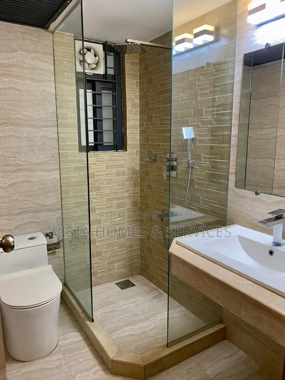 Beautiful Lakeside 3 Bed Furnished Apartment for Rent in Prime Gulshan-1 in Gulshan