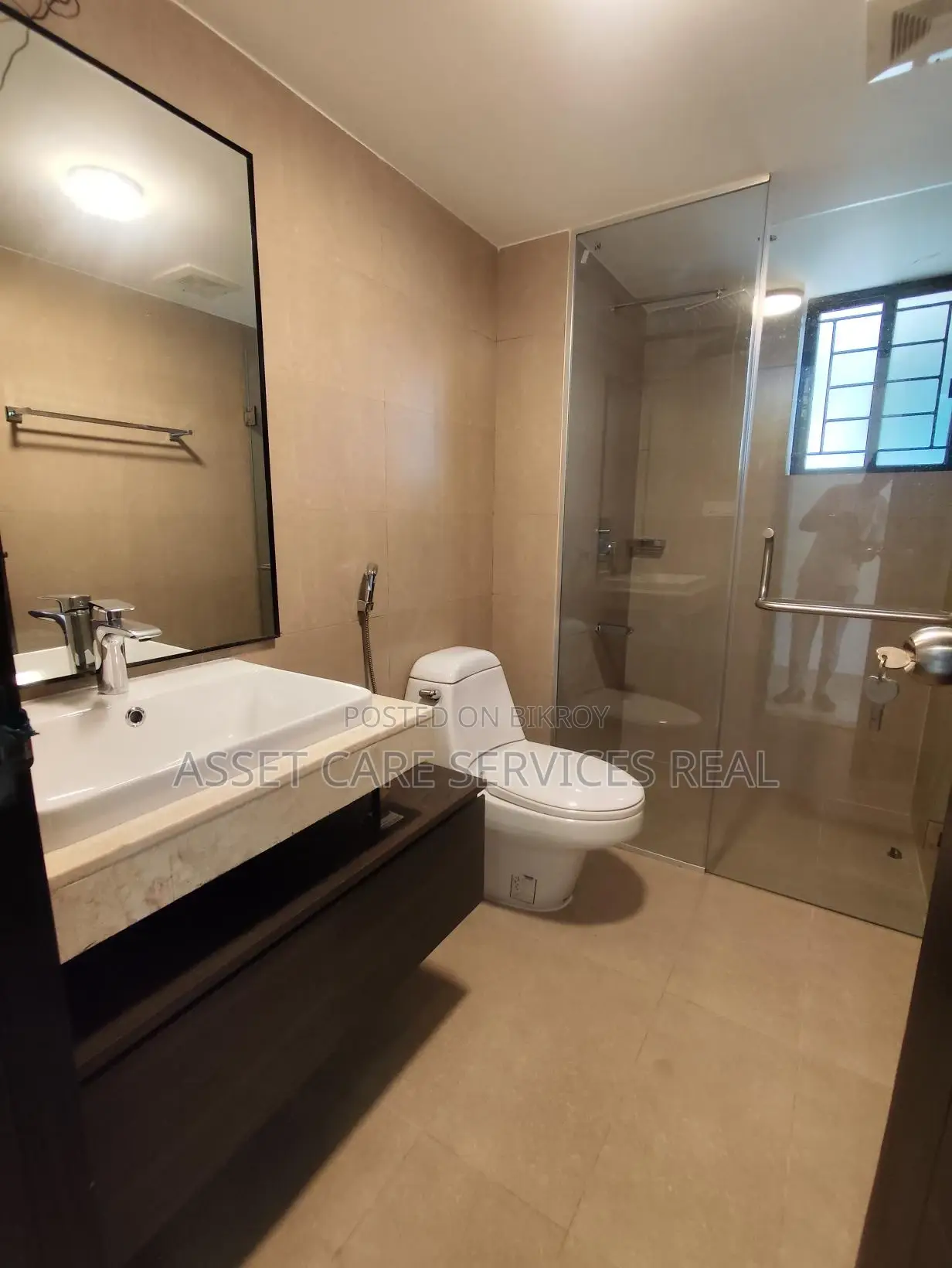 Rent a 3-Bedroom Apartment in Baridhara Diplomatic Zone with Gym and Pool in Baridhara