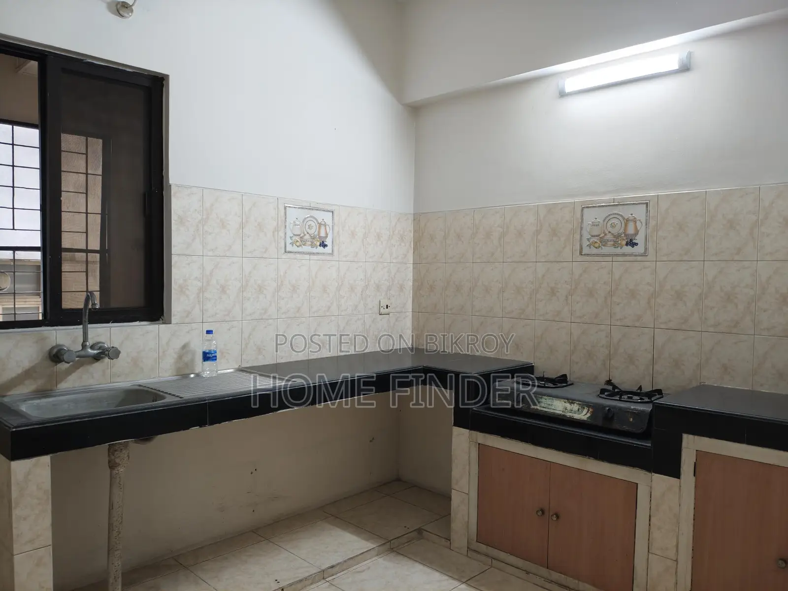 2000 Sqft 3 Bed Un-Furnished Apartment For Rent In Gulshan 1 in Gulshan