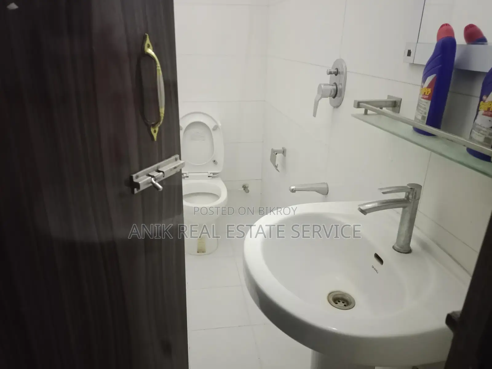 Good Quality 2500 Sft Office Space Rent At Gulshan 2 in Gulshan