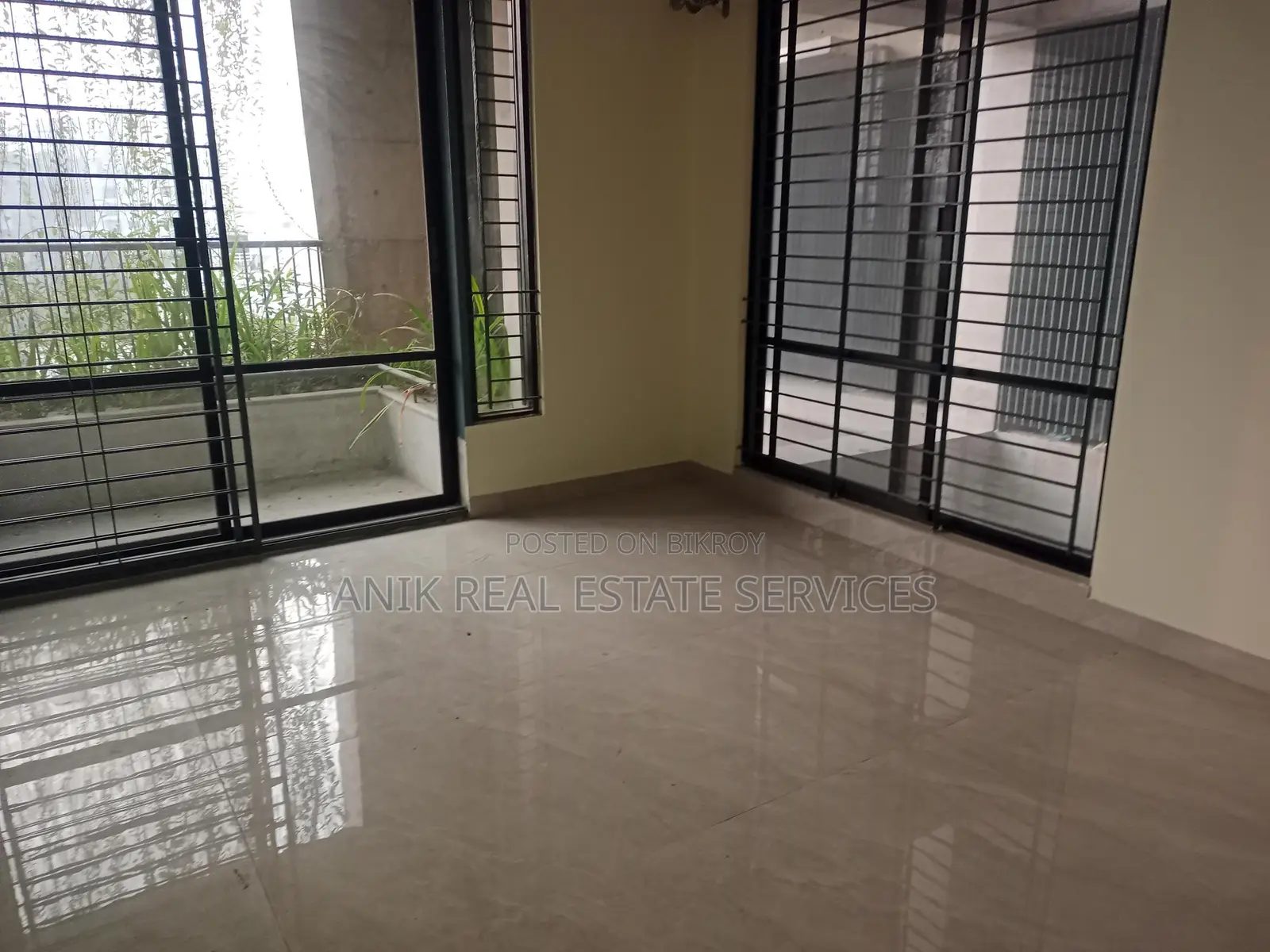 Good Quality 4 Bedroom Un Farnised Flat Rent At Gulshan 2 in Gulshan