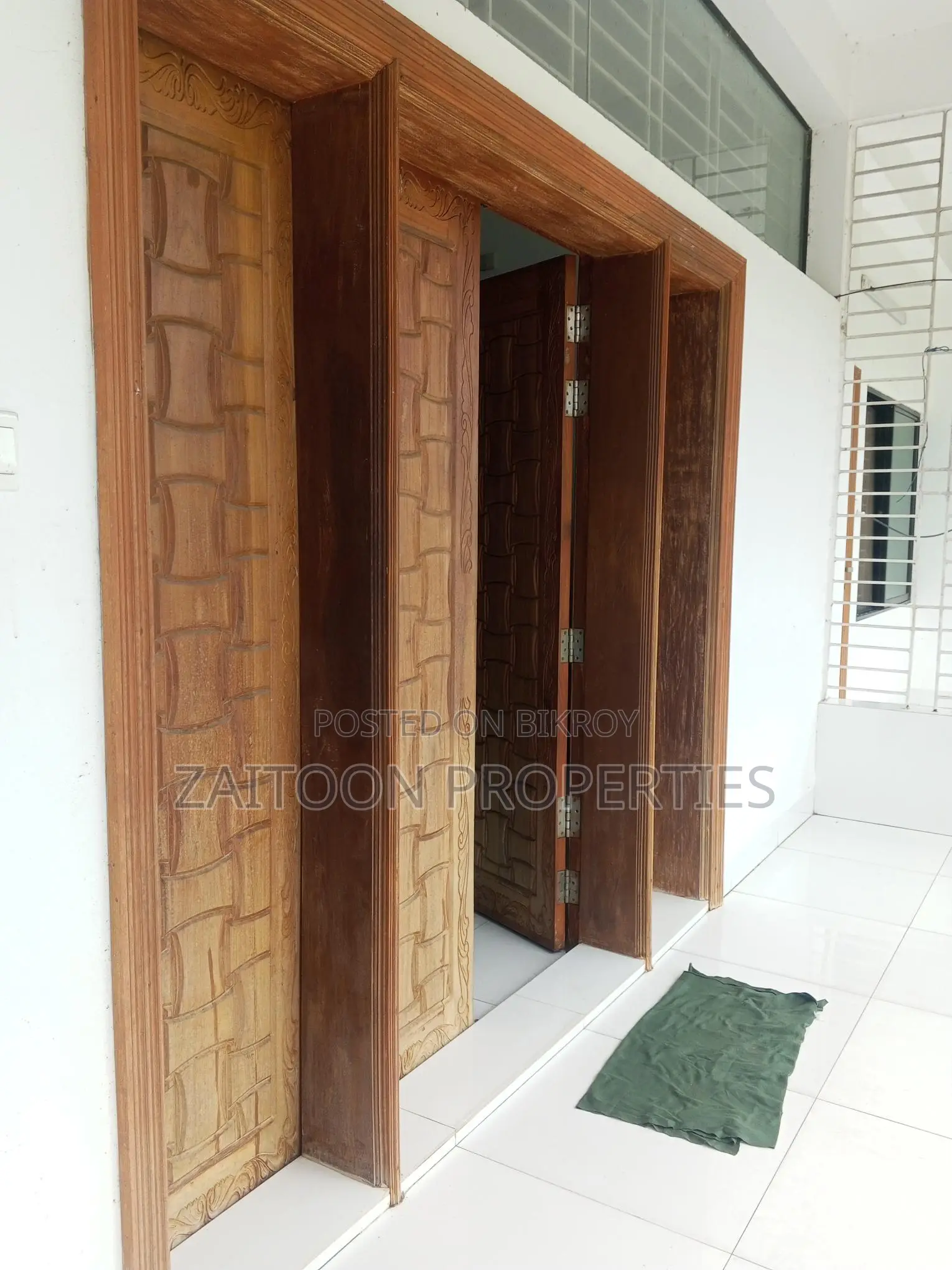 This luxurious bungalow could be your dream home. in Manikganj