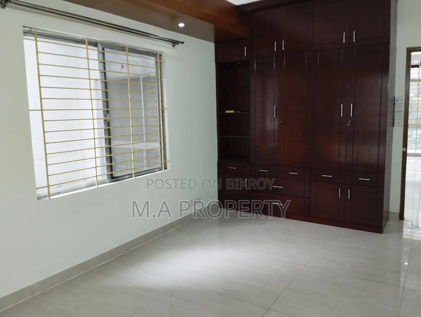 GOOD QUALITY 4BED SAMI FURNISHED FLAT RENT IN BARIDHARA DIPLOMATIC in Baridhara