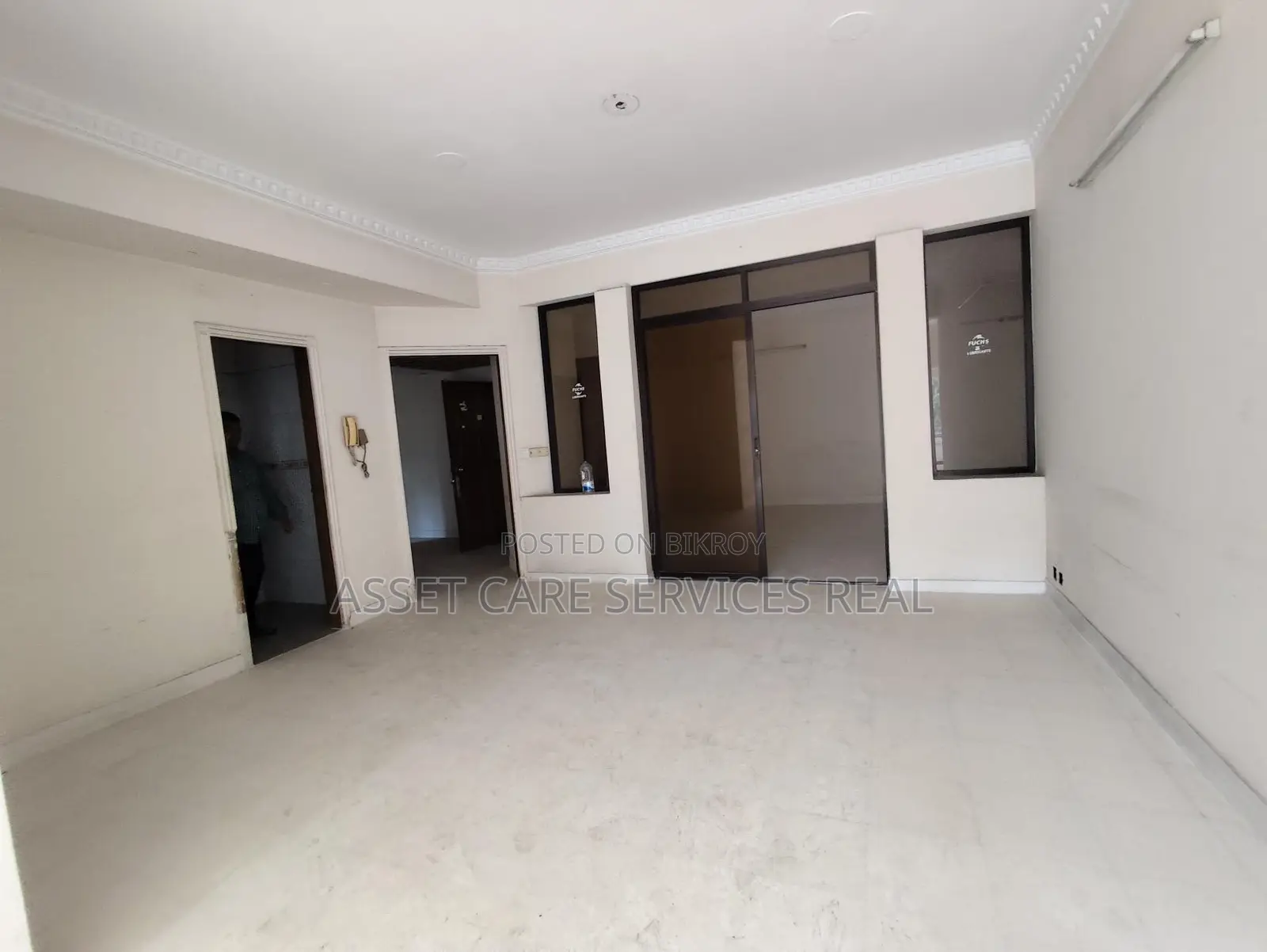 2250-Sqft Office Space for Rent in Baridhara Diplomatic Zone in Baridhara