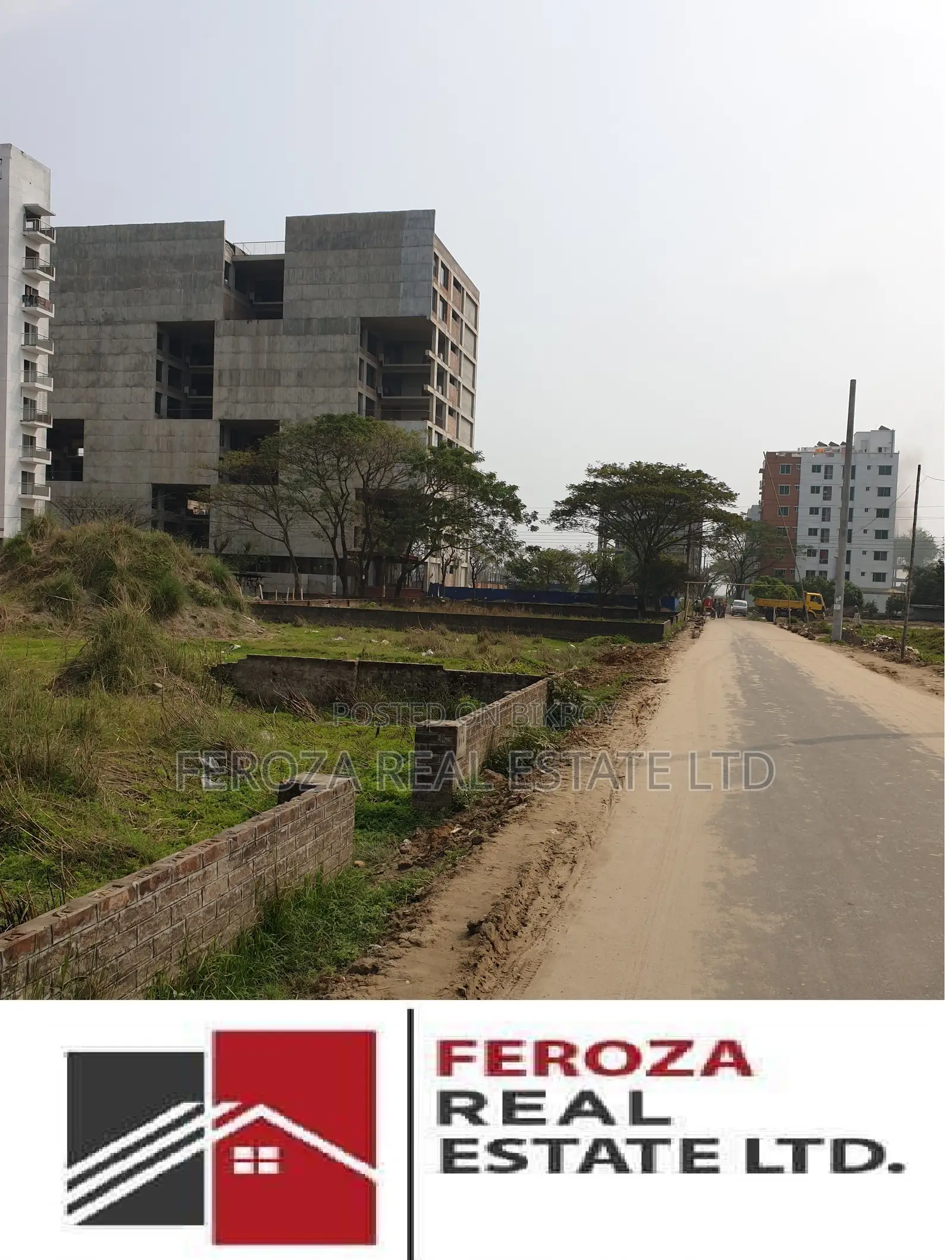 Urgent Sale Plot Block N, 6 Katha Near 300' Feet Road in Basundhara