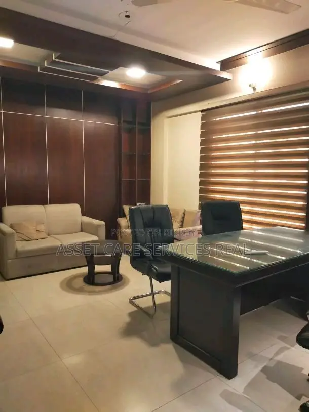 2800-Sqft Furnished Office Space Rent In Banani in Banani
