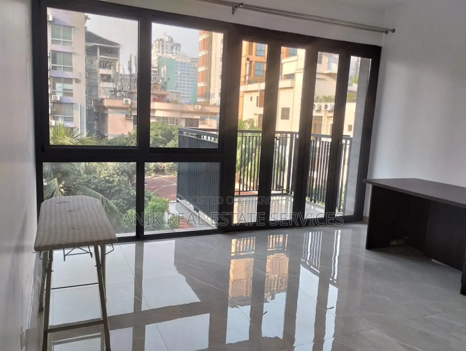 Modern 4 Bedroom Semi Farnised Flat Rent At Banani in Banani