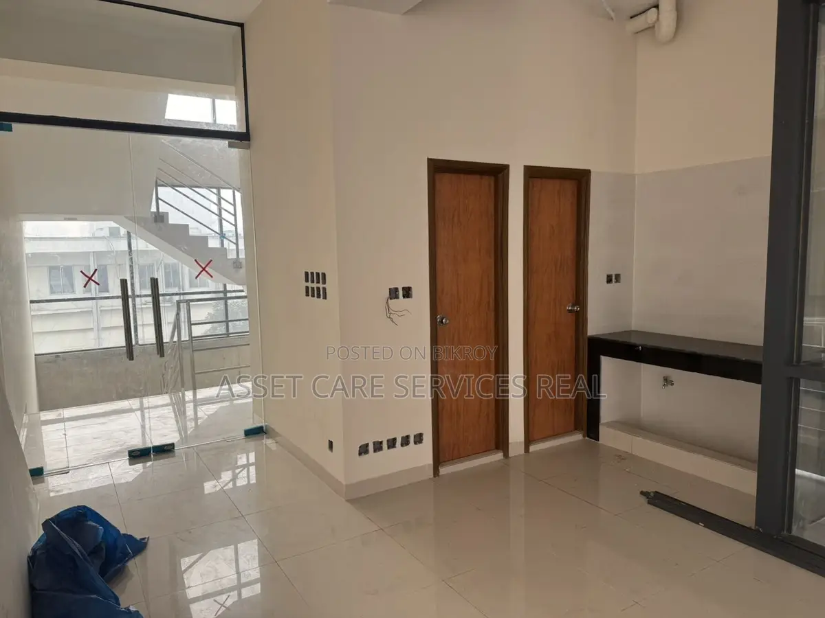 Dhanmondi Commercial Area Restaurant Rent Satmosjid Road in Gulshan
