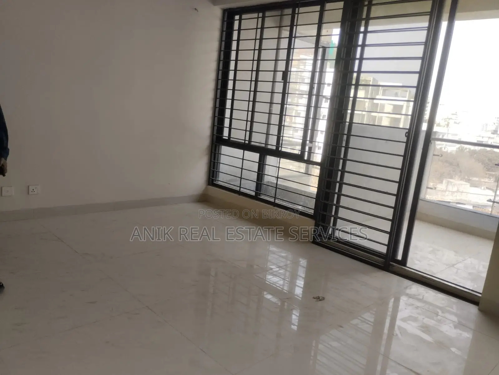 Brand New 3500 Sft Un Farnised Flat Rent At Banani in Banani