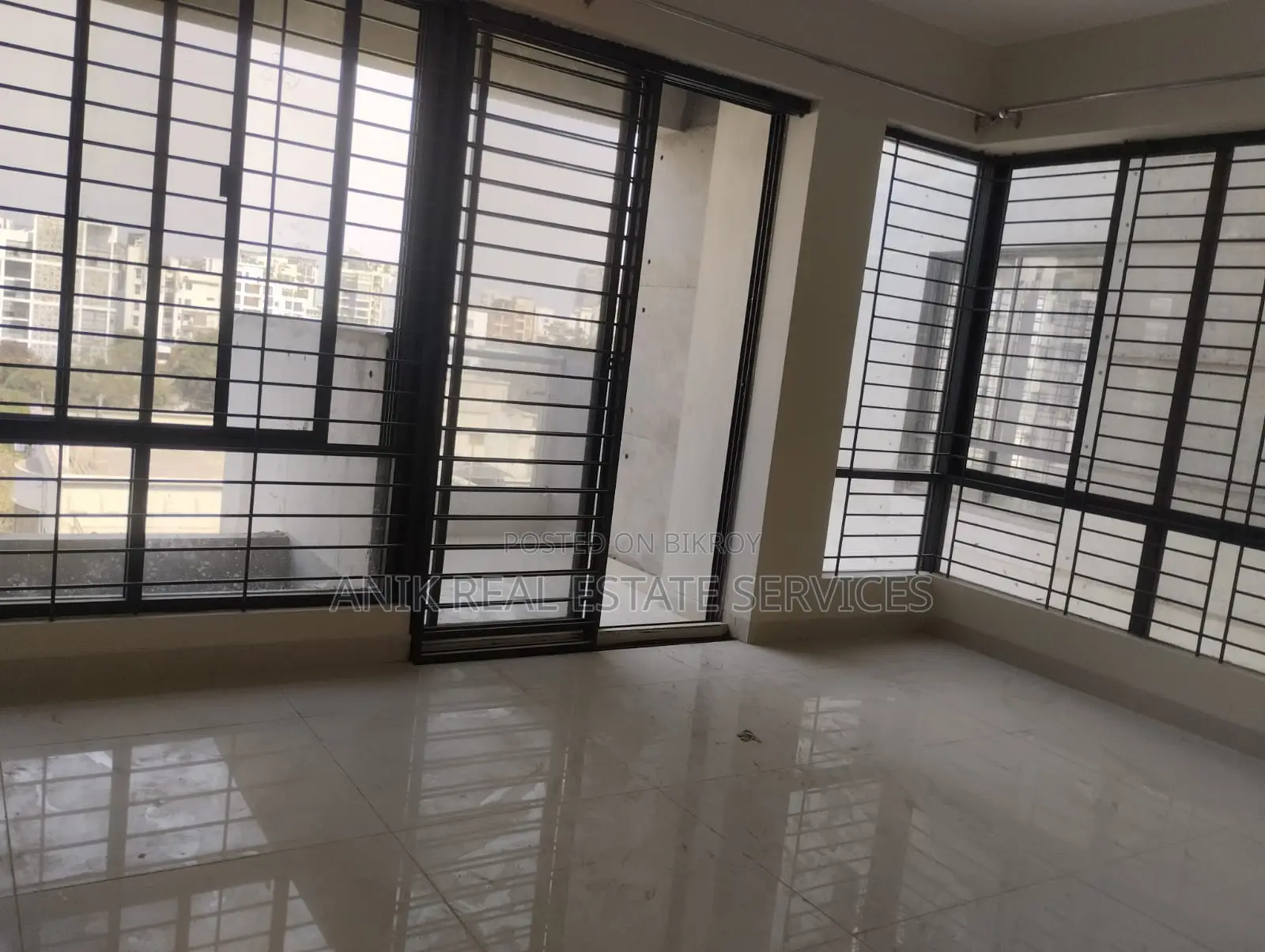 Brand New 3500 Sft Un Farnised Flat Rent At Banani in Banani