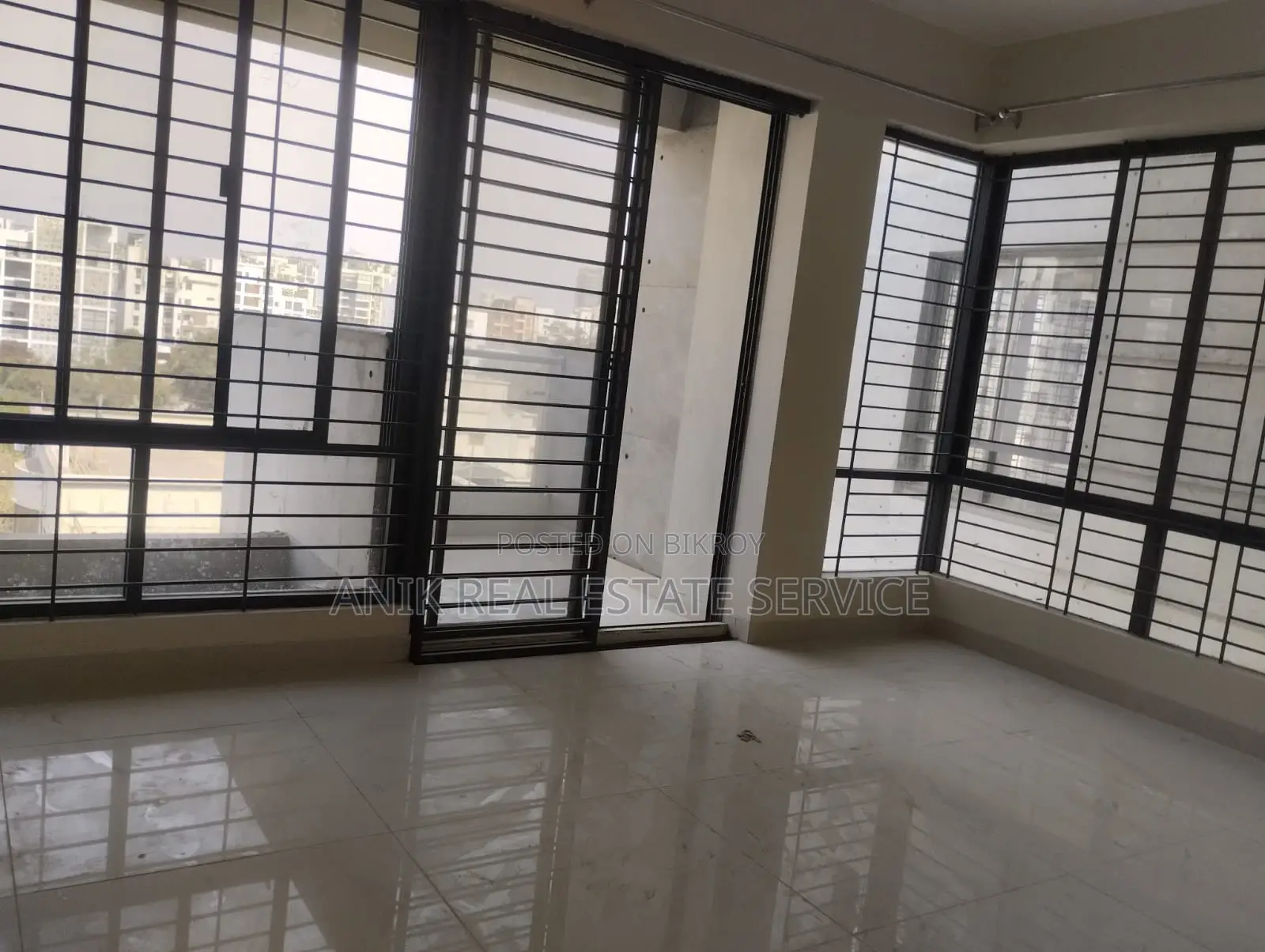 Brand New 3500 Sft Un Farnised Flat Rent At Banani in Banani