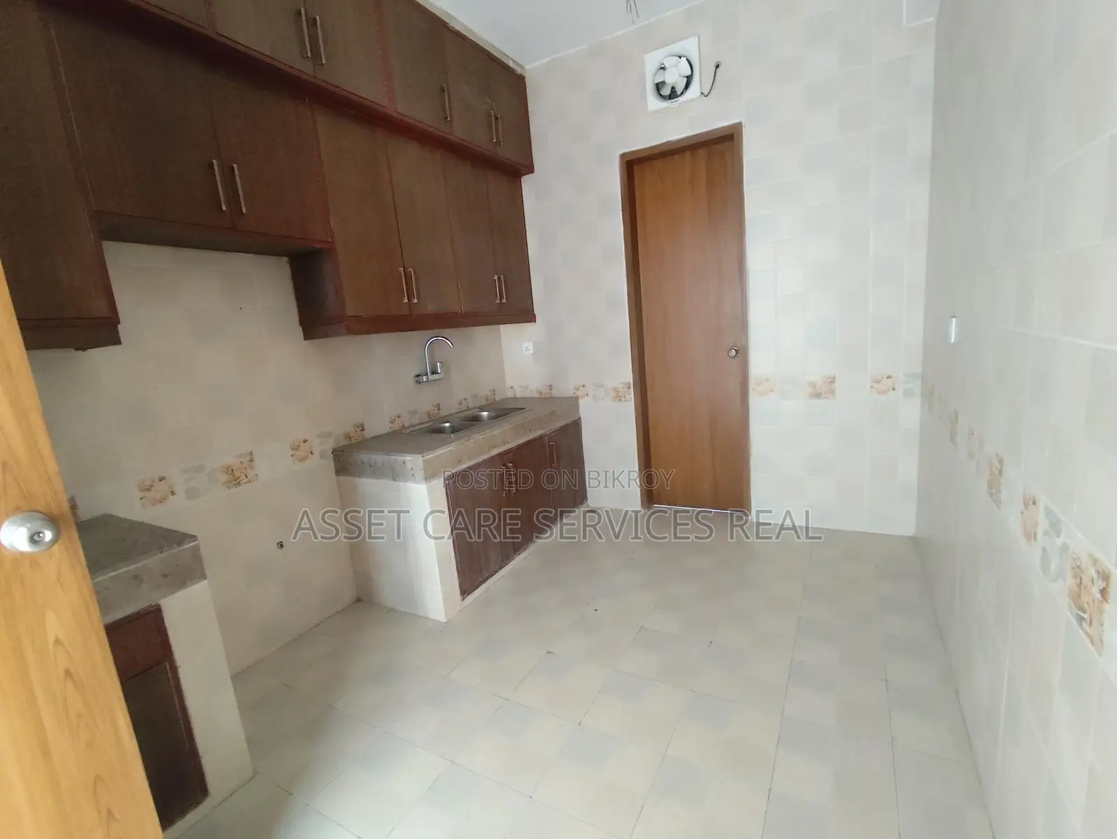 New 4Bed Gym-Pool Facilities Apartment Rent Baridhara Diplomatic Zone in Baridhara