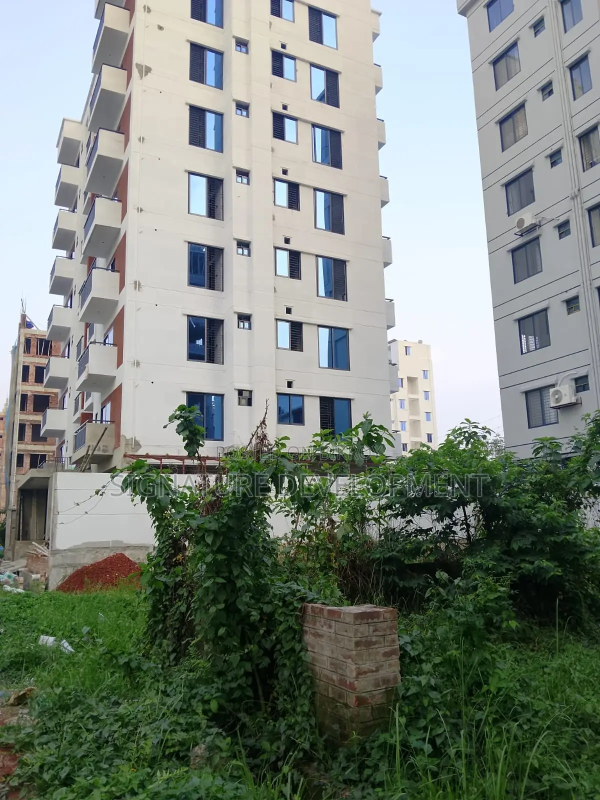 "L" Block || 3 Katha || South-facing || Plot for sale in Bashundhara R/A. in Basundhara
