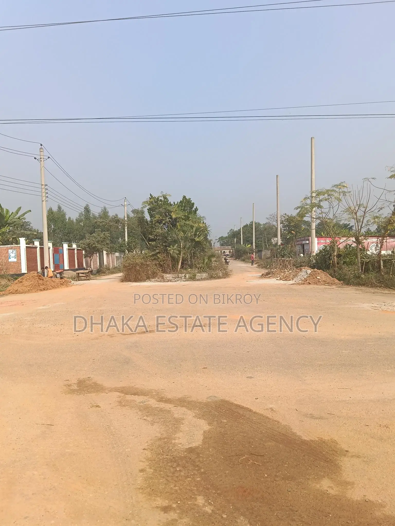 75" Feet Road 3 Katha Sector-14 in Purbachal