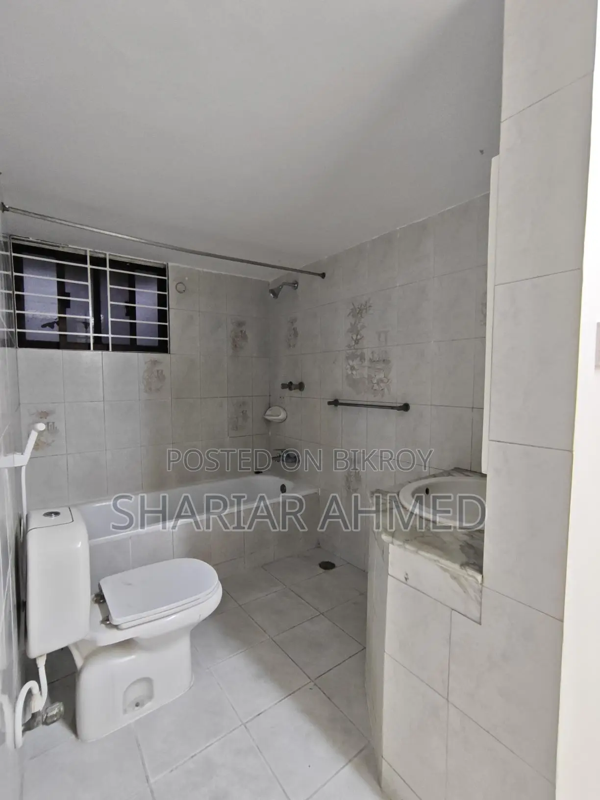 2600 Sqft 3 Bed Un-Furnished Apartment For Rent In Gulshan 2 in Gulshan