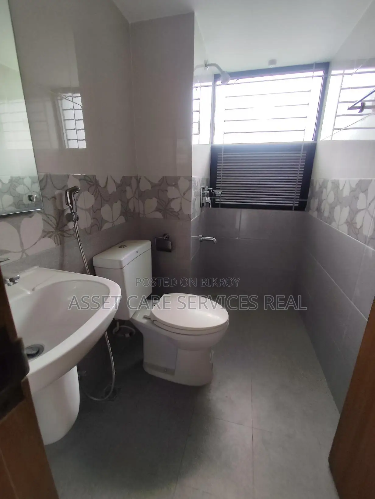 3552-Sqft New Office Space Rent Baridhara Diplomatic Zone in Baridhara