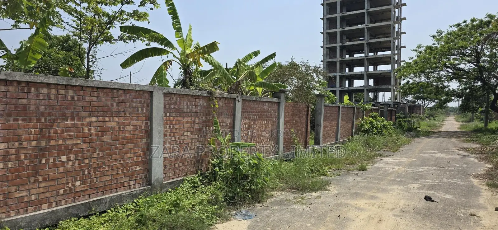 South-facing 5 Katha plot in Sector 18 for urgent sale. in Purbachal