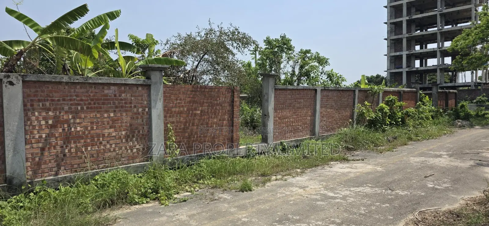 South-facing 5 Katha plot in Sector 18 for urgent sale. in Purbachal