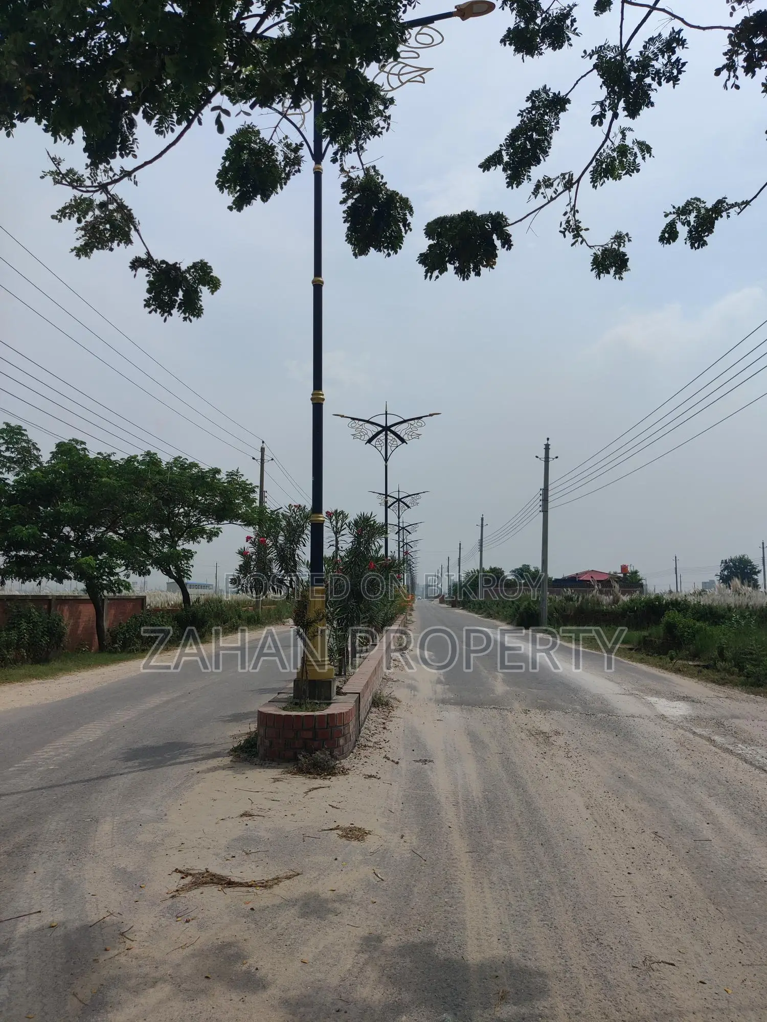 BASHUNDHARA L Block 03 katha South Face Plot Sell.. in Basundhara
