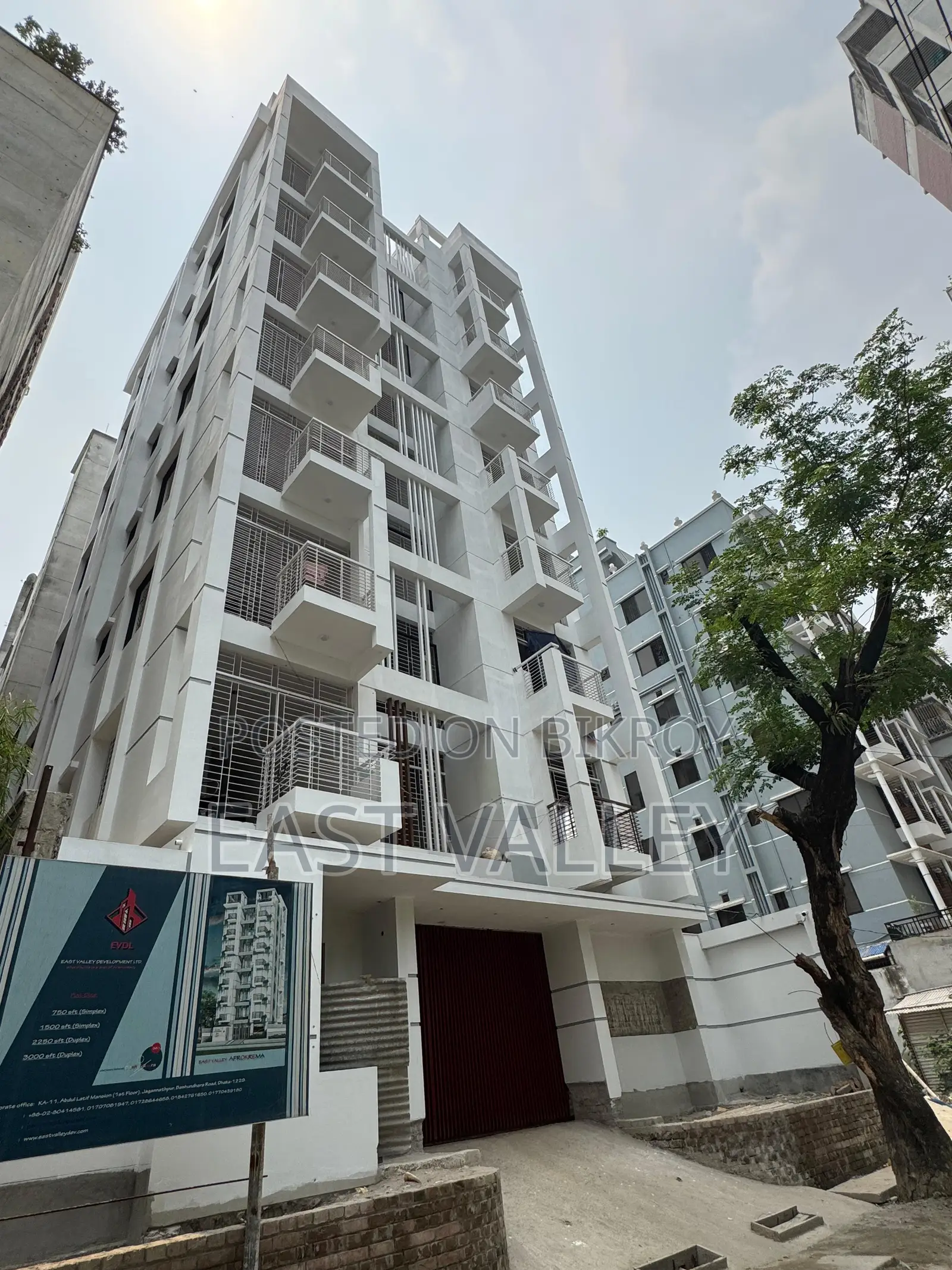 Dream Flat For Sale In Bashundhara R/a, Dhaka-1229 in Basundhara