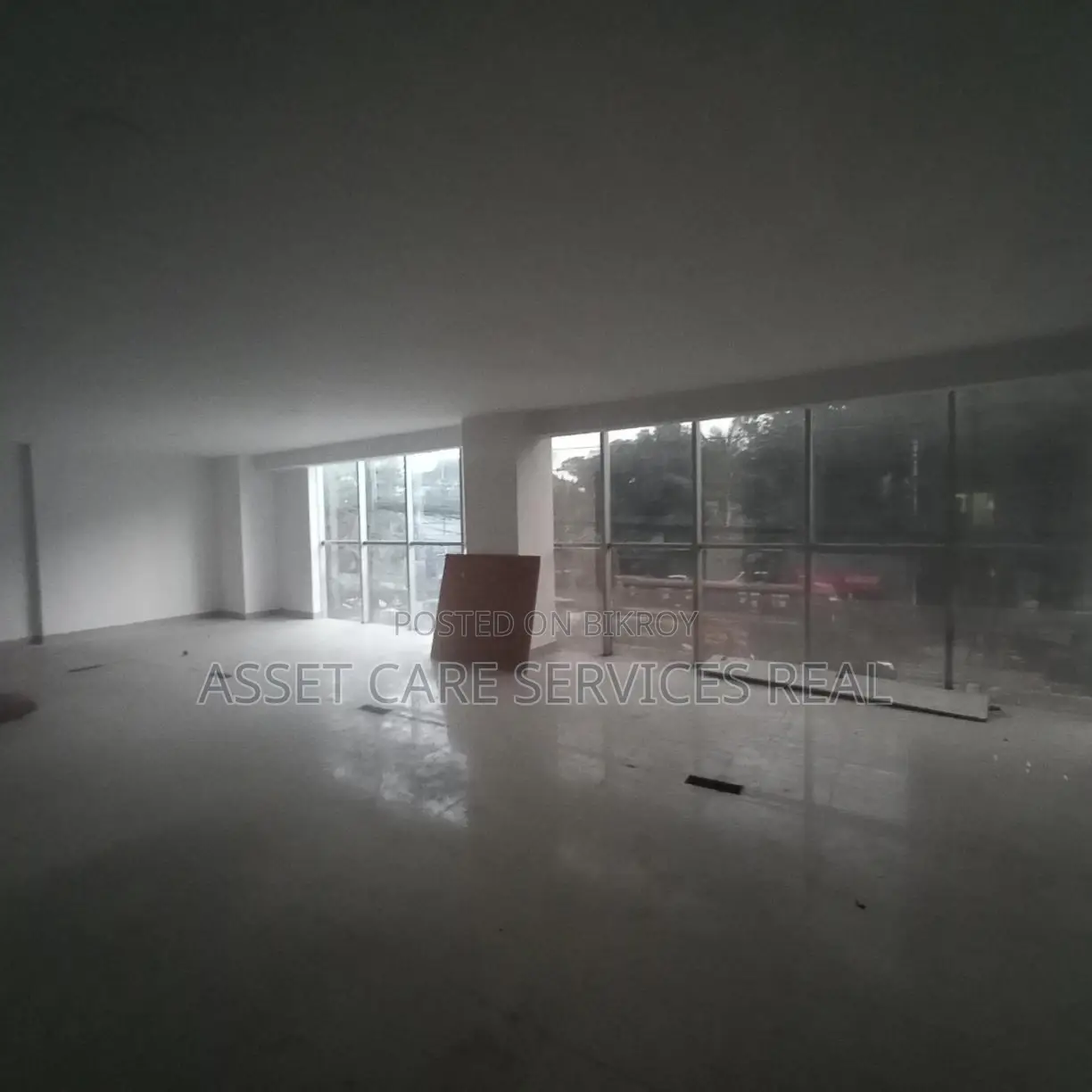 4000 Sqf commercial space rent @ middle Badda in Badda