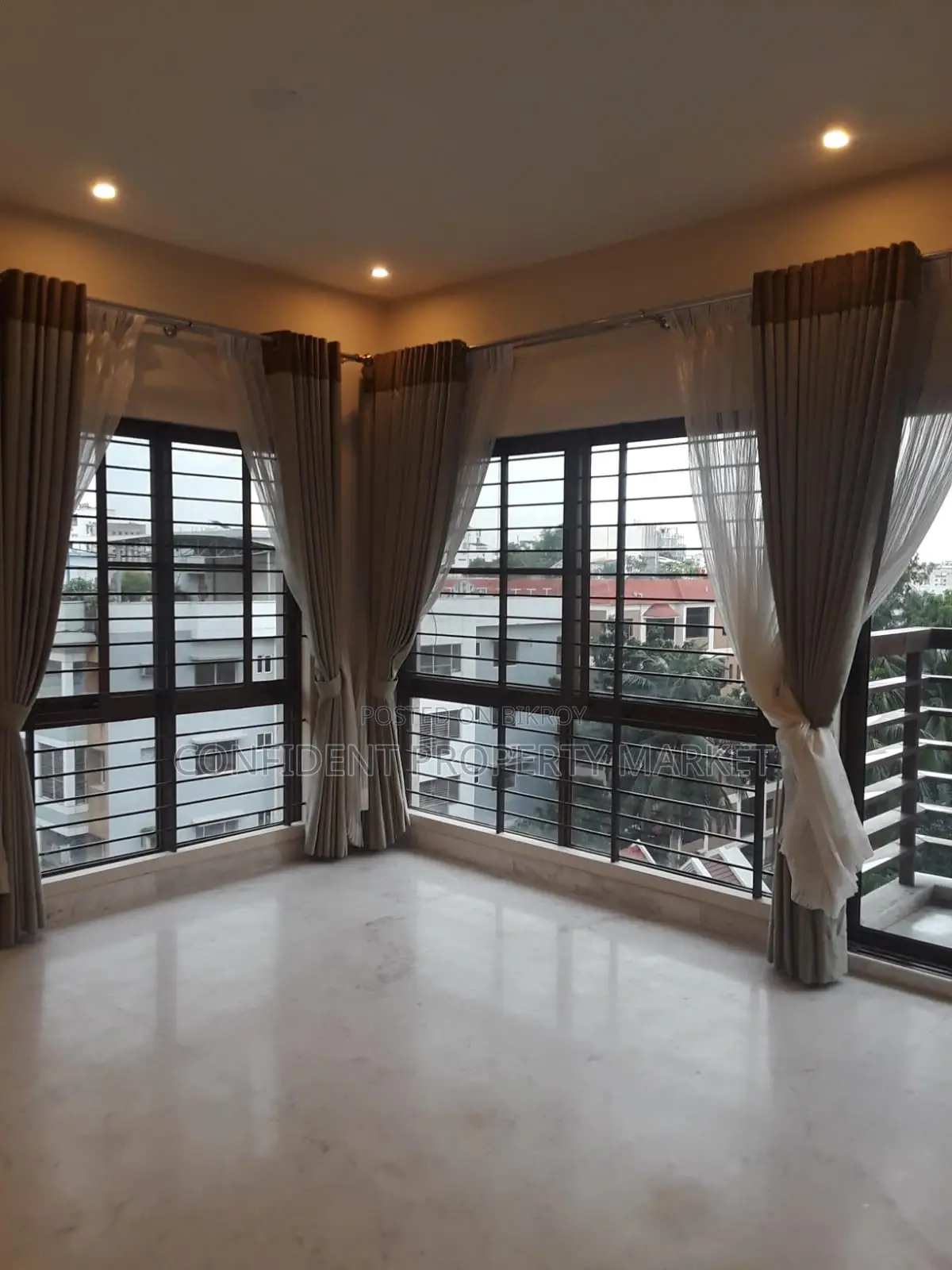 Semi Furnished Apartment For Rent in Baridhara