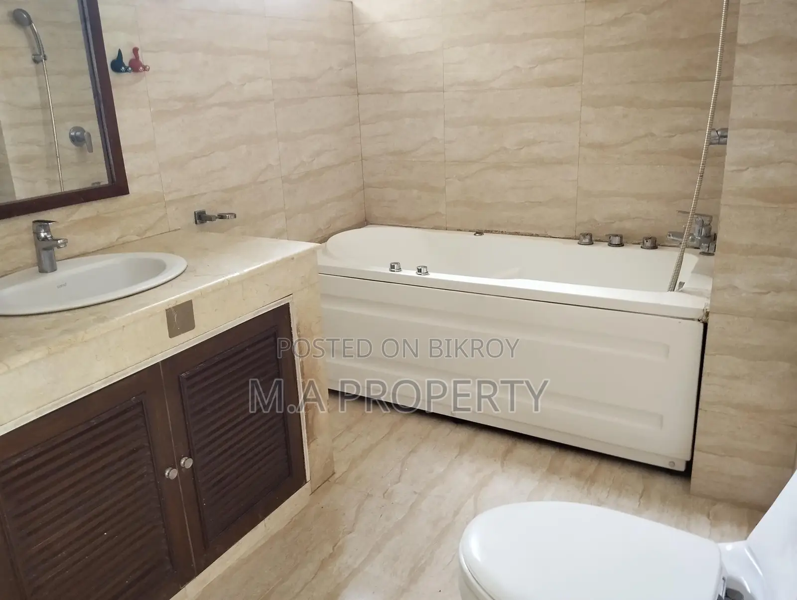 Excellent Semi-Furnished 4 Bed Flat for Rent in Baridhara Diplomatic Zone in Baridhara