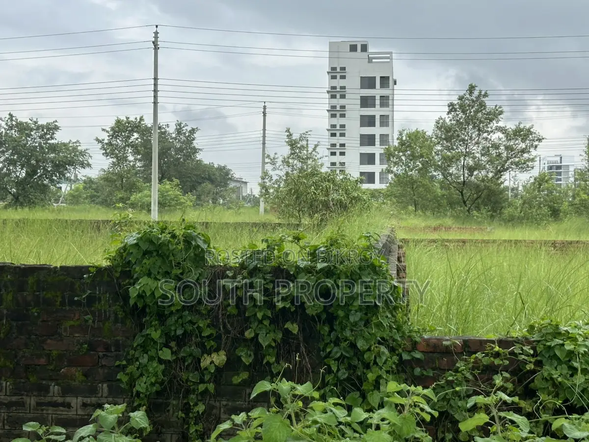 Block-N, 3-Katha, South-Face, Serial-3700, Bashundhara R/A in Basundhara