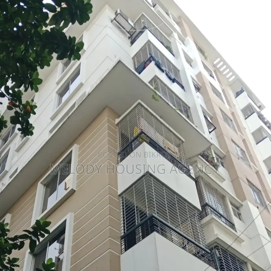 Ready Flat Sale on Central Road, Dhanmondi in Baridhara
