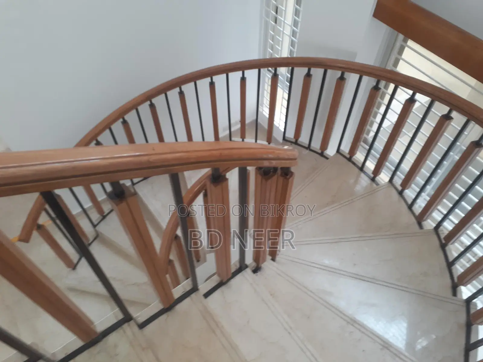 Duplex Semi Furnished 4 Bedroom Apt. Rent at Gulshan-2 North in Gulshan