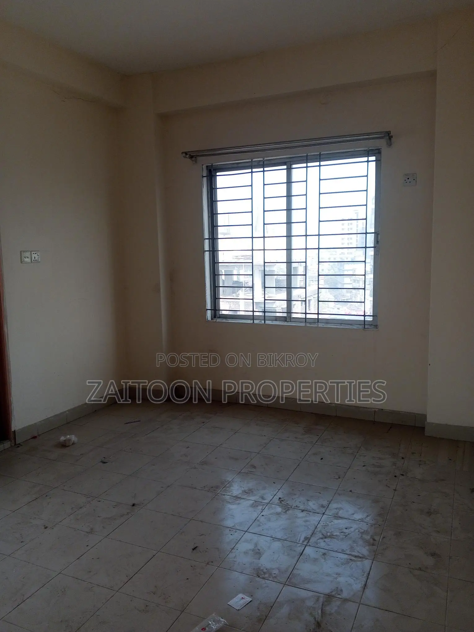 Top Floor 900 Sq Ft in Mohammadpur