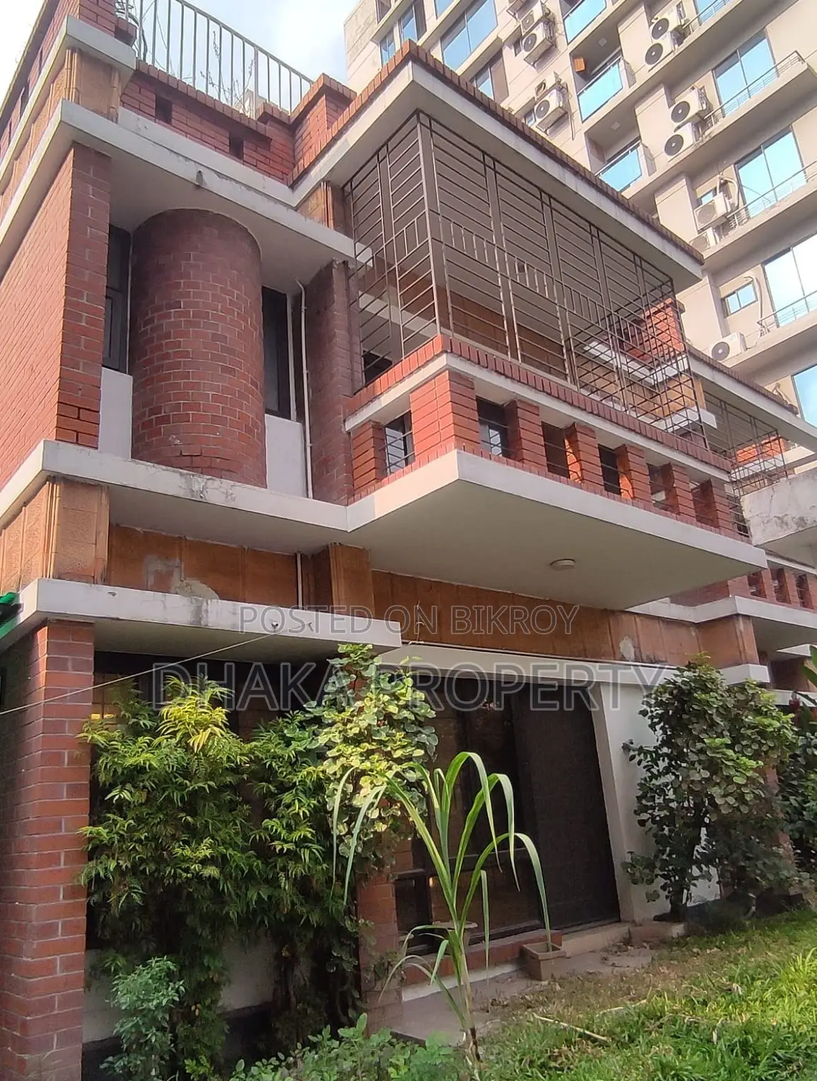 Independent House Rent for Embassy Foreign Office Baridhara Diplomatic Zone in Baridhara