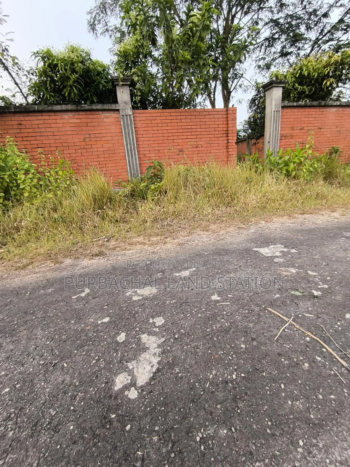Near 300 ft road 5 katha plot urgent sale in sector: 8, Purbachal. in Purbachal