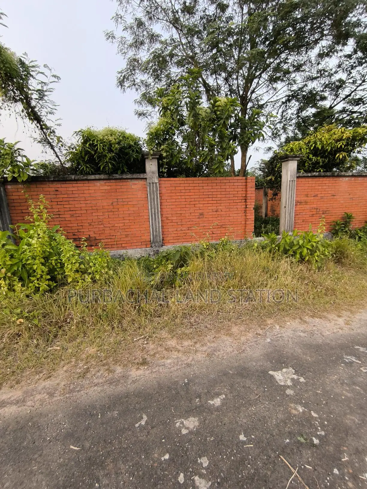 Near 300 ft road 5 katha plot urgent sale in sector: 8, Purbachal. in Purbachal