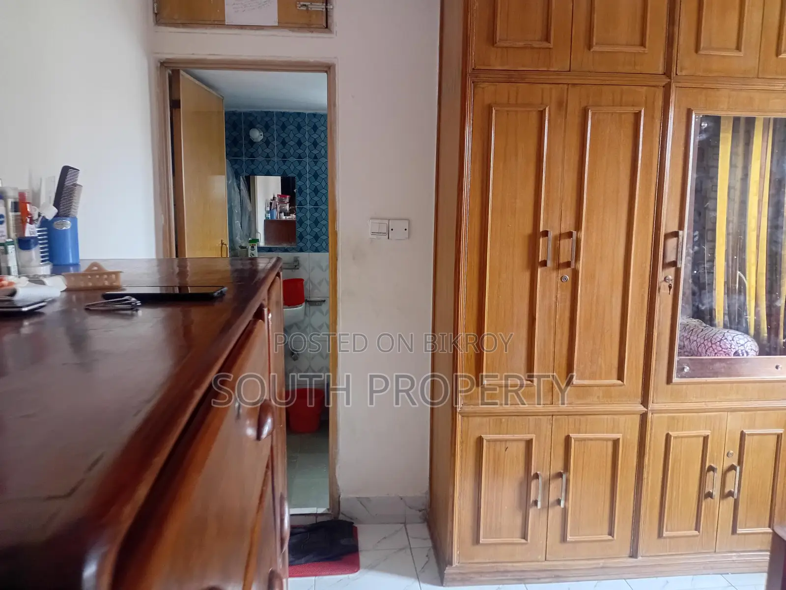 Ready used 1200 sft flat sale at Khilgaon C block in Khilgaon