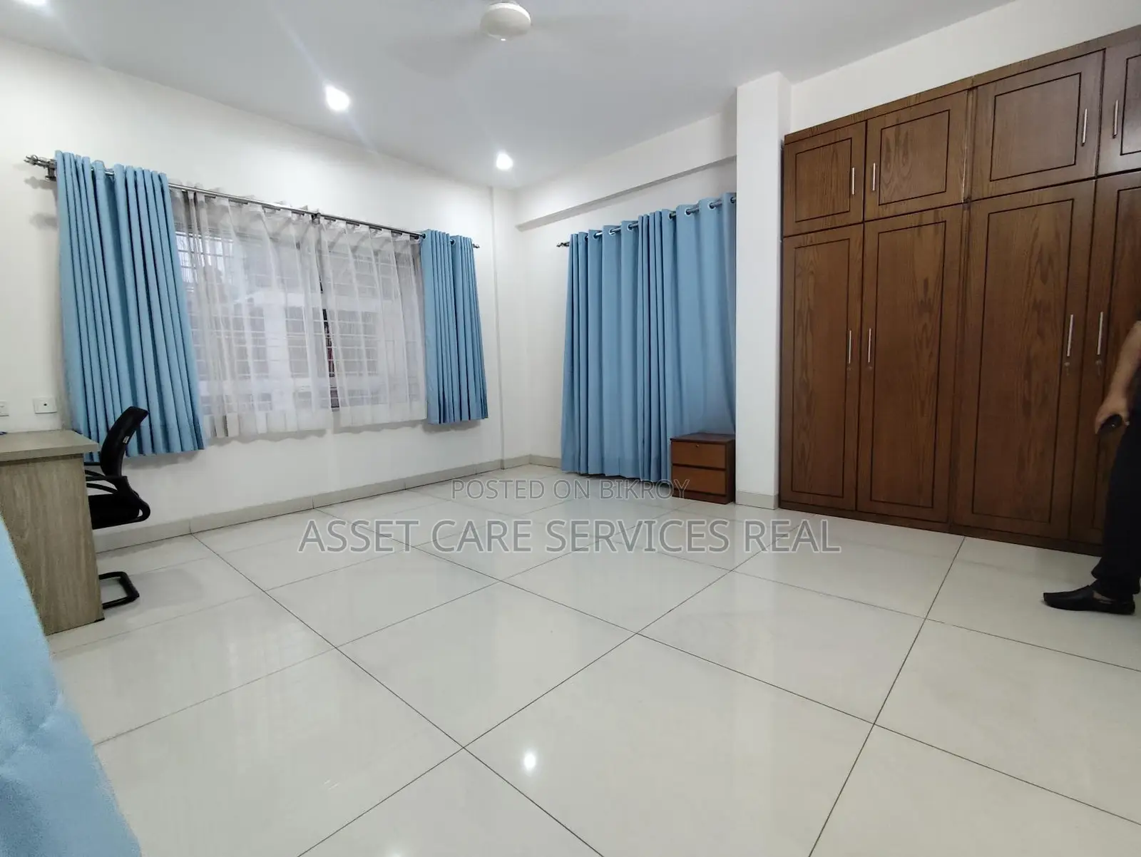 3Bed Semi-Furnished Apartment Rent Baridhara Diplomatic Zone in Baridhara
