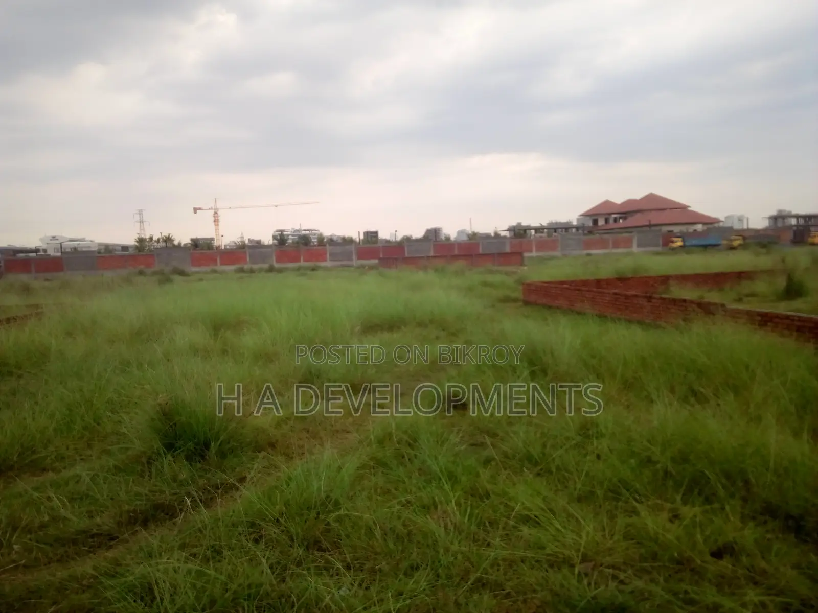 Baridhara-Bashundhara, Block-M, 4 Katha, North-Facing Plot for Sale in Basundhara
