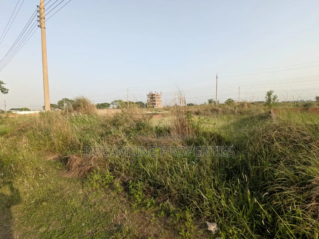 5 Katha Plot Near Sports Complex For Sale in N Block Bashundhara R/a in Basundhara
