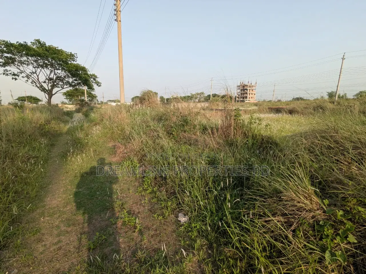 5 Katha Plot Near Sports Complex For Sale in N Block Bashundhara R/a in Basundhara