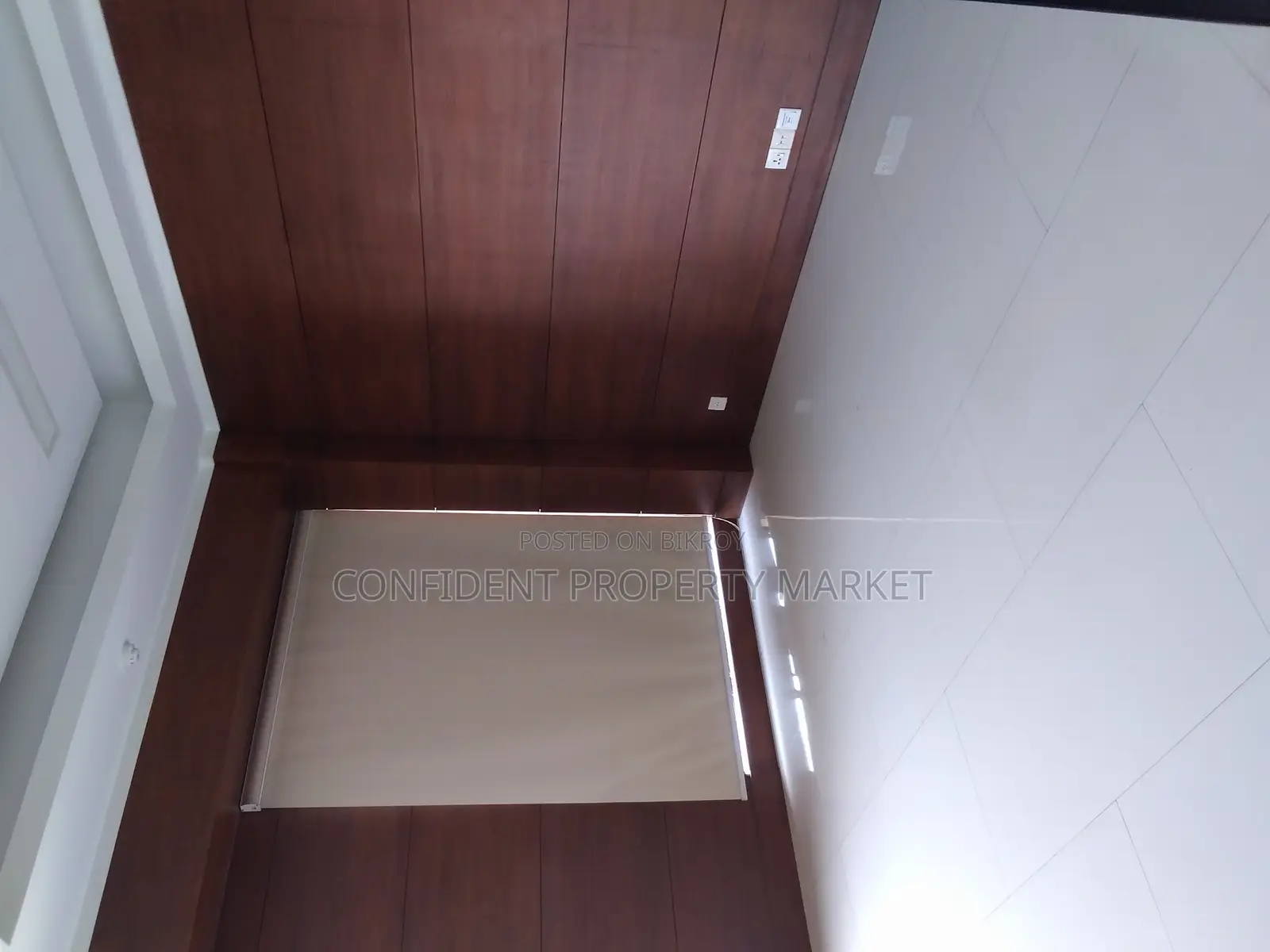 Excellent Condition Commercial Space For Rent In Banani in Banani