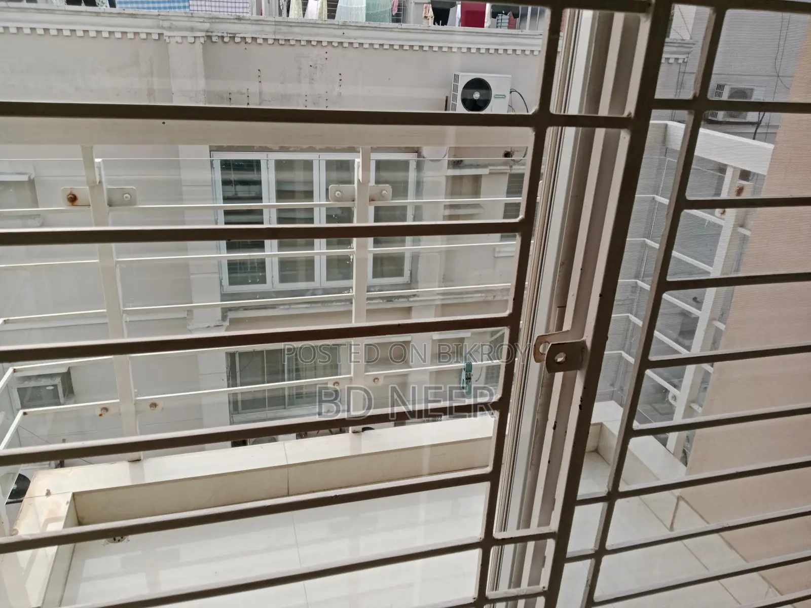 Pretty Looking 3 Bed Room Apt Rent In Gulshan 2 North Side in Gulshan