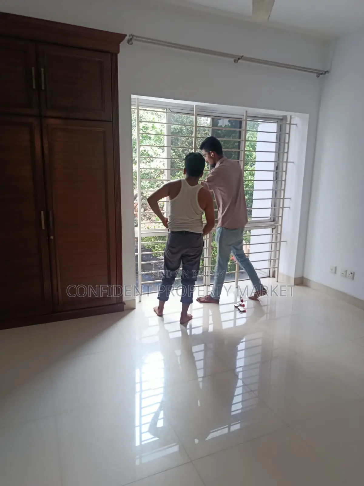 Semi Furnished Flat For Rent In Banani in Banani