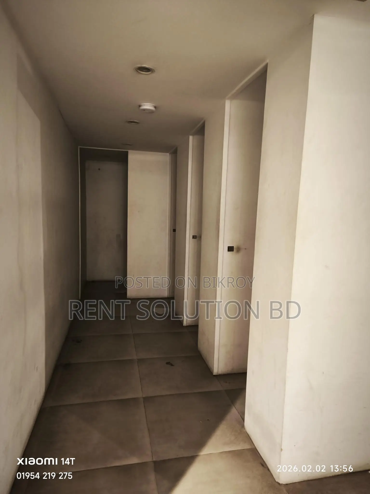 Open space for showroom, office in Banani